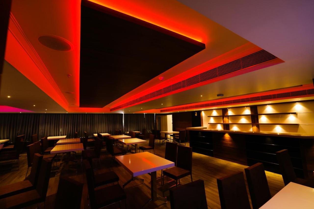 Kkm International Otel Thiruvananthapuram Dış mekan fotoğraf