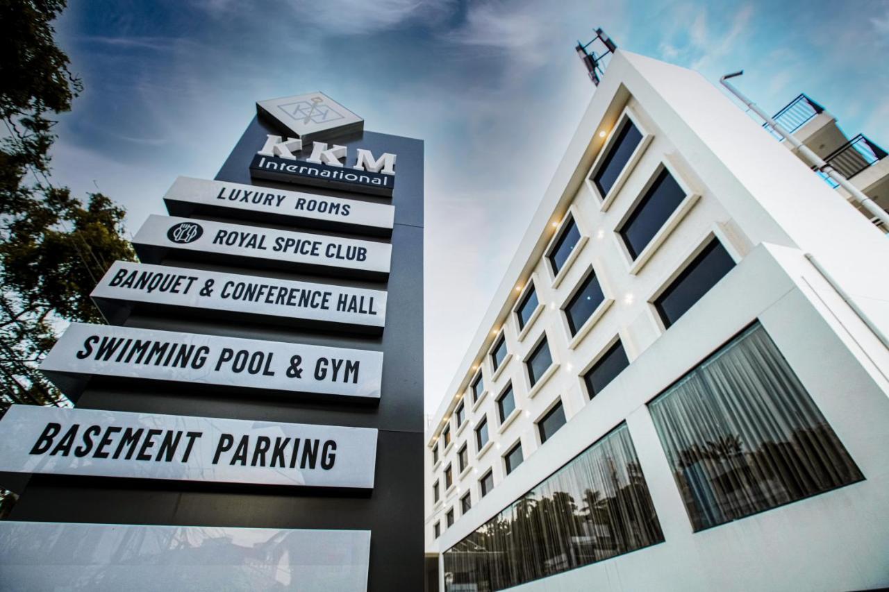 Kkm International Otel Thiruvananthapuram Dış mekan fotoğraf